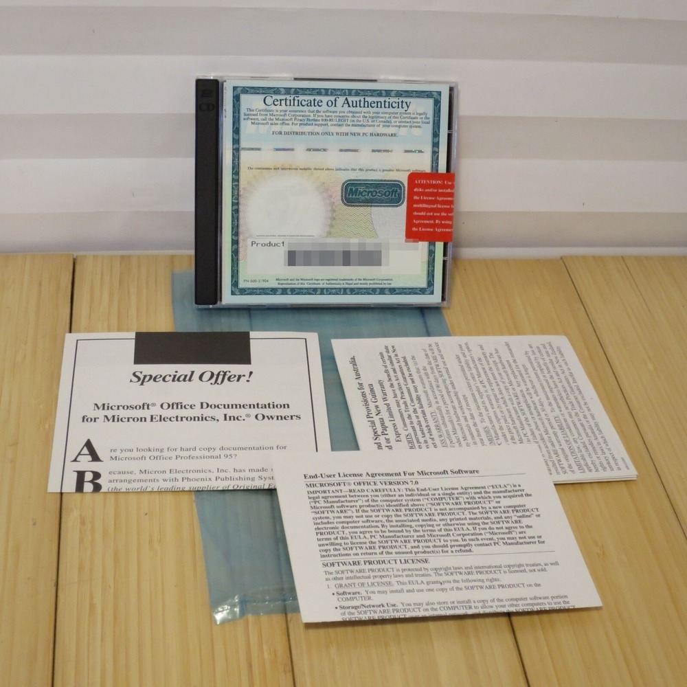 Microsoft Office Professional & Bookshelf for Windows 95 OEM with COA